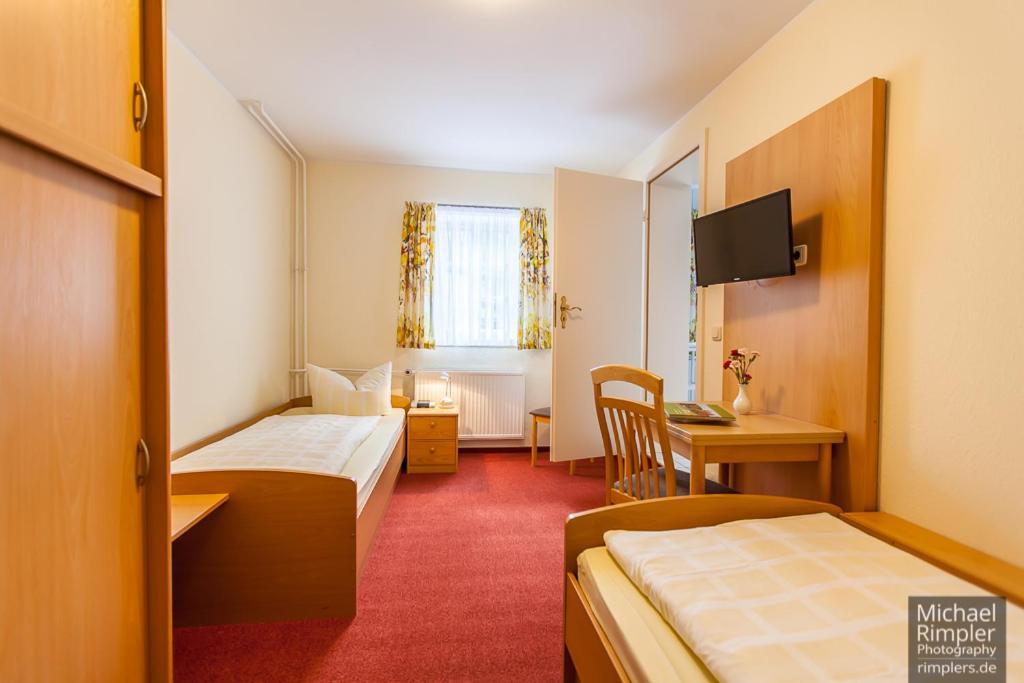 Wanderhotel Sonnebergbaude Waltersdorf  Kültér fotó